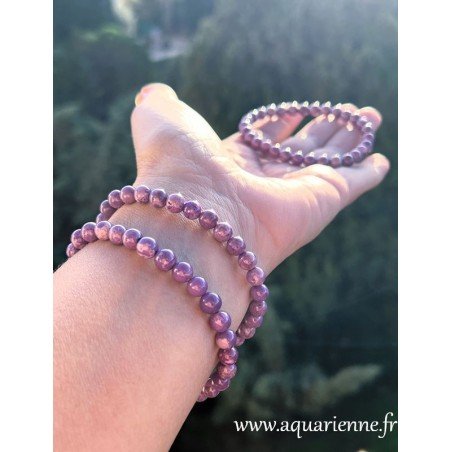 Les perles de phosphosidérite de 6 mm de ce bracelet sont délicates et élégantes, idéales pour une utilisation quotidienne.