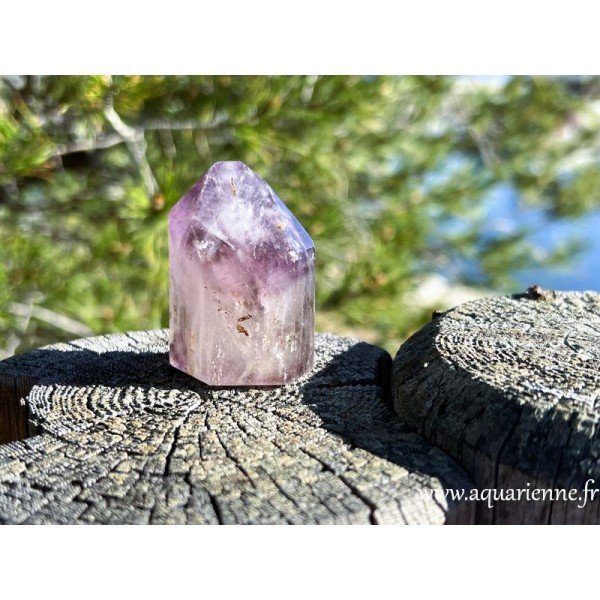 Améthyste fantôme avec inclusions, pointe naturelle de 5 cm de haut, repolie main. Méditation, lithothérapie, collection...