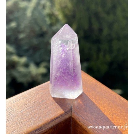Pointe quartz fantôme améthyste. Cristal d'équilibre et de protection, favorise l'évolution. Pièce unique.