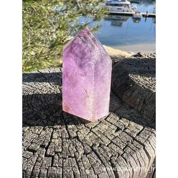 Double pointe quartz améthyste avec inclusions. Pierre d'équilibre et de protection qui favorise l'évolution. Pièce unique.