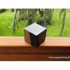 Cube de Shungite de 5 cm, pesant 315g. Harmonisez votre espace, protégez-vous avec ces cubes de shungite.