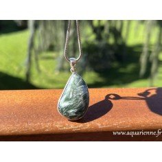 Pendentif argent 925 et Séraphinite, alliée pour l'auto-guérison et pour la connexion angélique.