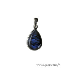 Pièce unique vous recevrez le pendentif argent 925 et labradorite que vous voyez sur les photos.