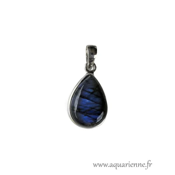 Pièce unique vous recevrez le pendentif argent 925 et labradorite que vous voyez sur les photos.