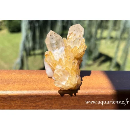 Quartz Céleste doré de Madagascar, lumineux groupe de cristaux. Pièce unique que vous pouvez acheter dès maintenant.