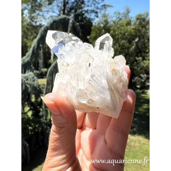 Clarté de pensée, croissance spirituelle, accès aux vie antérieures avec le quartz céleste blanc. Pièce unique.