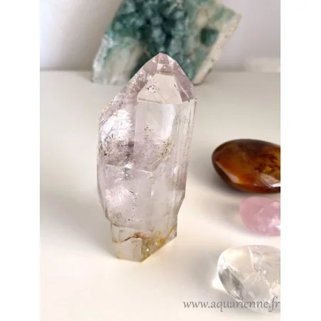 Quartz fantôme Améthyste en sceptre – Énergie spirituelle & Harmonie