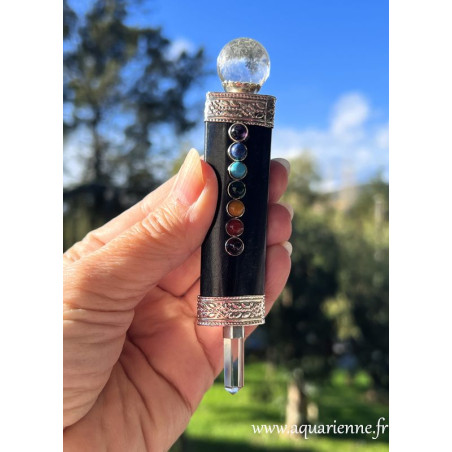 Baguette magique en tourmaline noire, cristal de roche et pierres 7 chakras. Réveillez l'enchanteur qui est en vous.