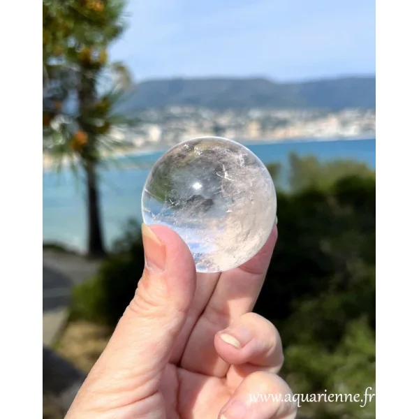 Sphère Cristal de roche ø 55 mm - Pierre de Lumière ≡ Aquarienne.fr