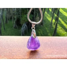 Pendentif forme goutte en Améthyste naturelle, 34 mm avec sa bélière. Apaisement et élévation. Pièce unique.