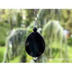 Pendentif Équilibre Souverain en Onyx noir facetté et Cristal de roche – vue face. Pièce unique.