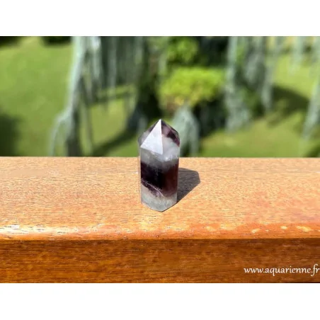 Monopointe de Fluorite multicolore, remarquable pour structurer la pensée. Pièce unique à acheter.