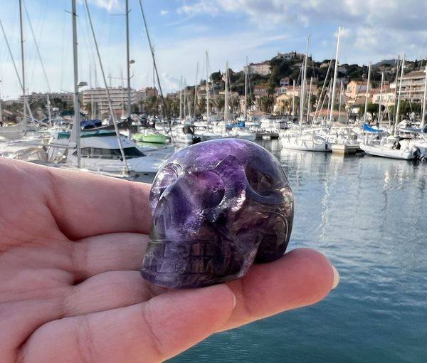 crane de cristal en fluorine violette